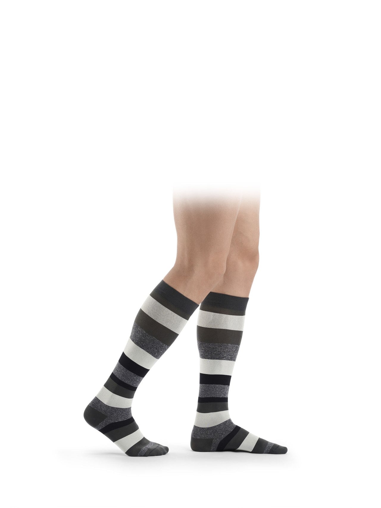Sigvaris Microfiber Shades for men Kniestrümpfe graphite Seitenansicht – atmungsaktiv