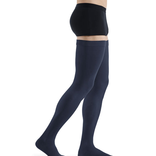 Sigvaris Essential COMFORTABLE Schenkelstrumpf in marineblau, blickdicht und weich - position 1