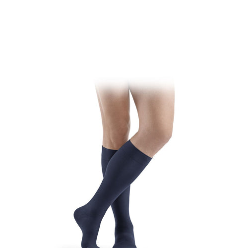 Sigvaris Essential COMFORTABLE Kniestrumpf marineblau, seitliche Ansicht - position 4