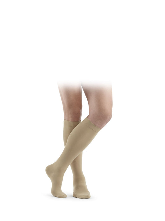 Sigvaris Essential CLASSICAL Kniestrümpfe in crispa beige, seitliche Ansicht - position 1